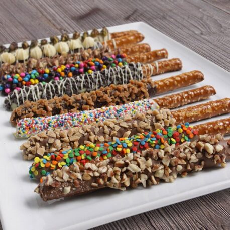 Gourmet-Chocolate-Dipped-Pretzels_large (1)